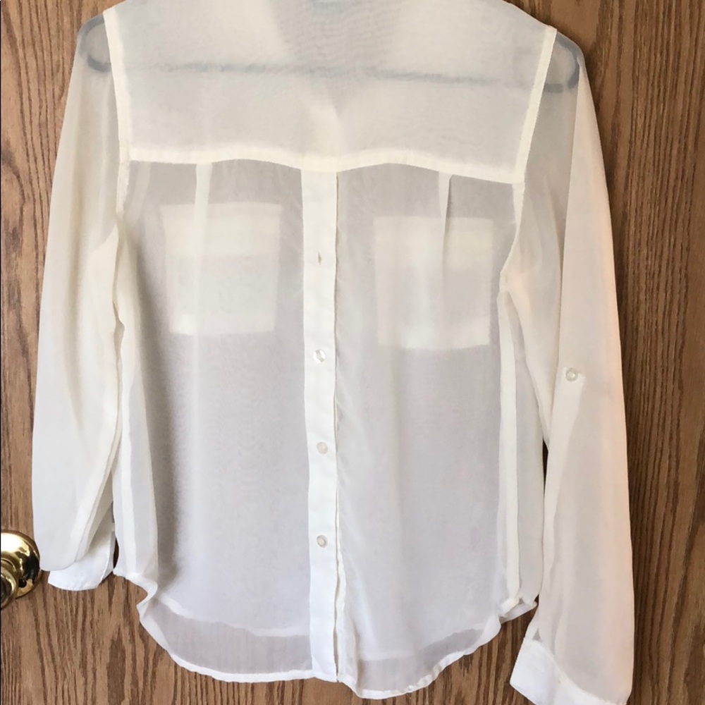 Lightweight polyester blouse - Picture 3 of 3